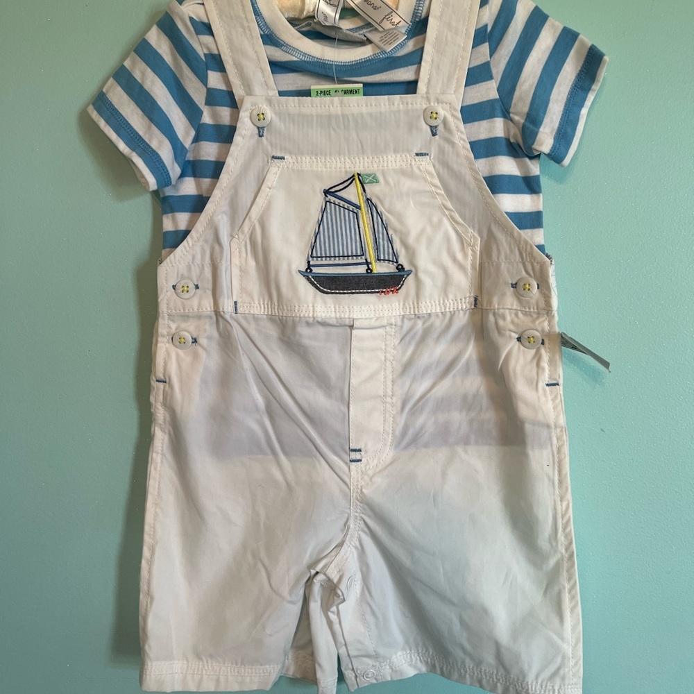 Boys Bibs, shorts and shirt. Size 18mons. NWT, never been worn.